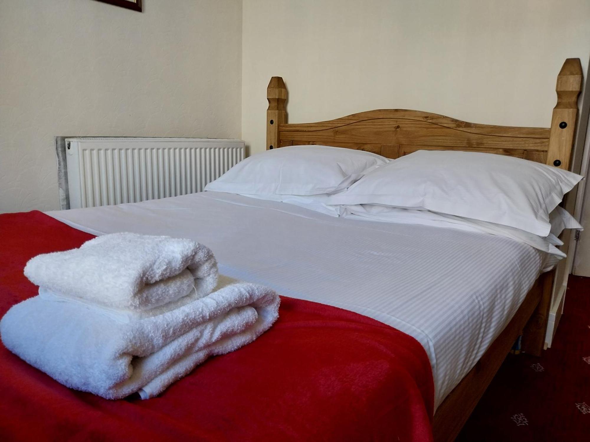 170 Victoria Road - 1 Bed Ground Floor Flat Apartment